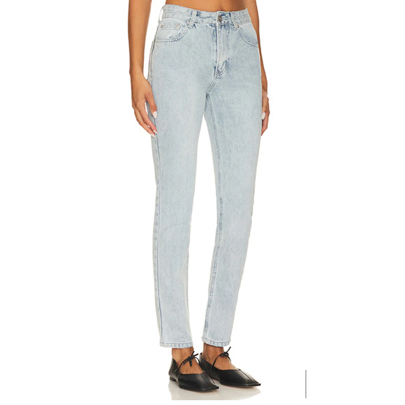 Superdown Rigid Tapered Jean SIZE 23 But Slit Bailee Light Wash Revolve $72 NEW - Picture 2 of 7